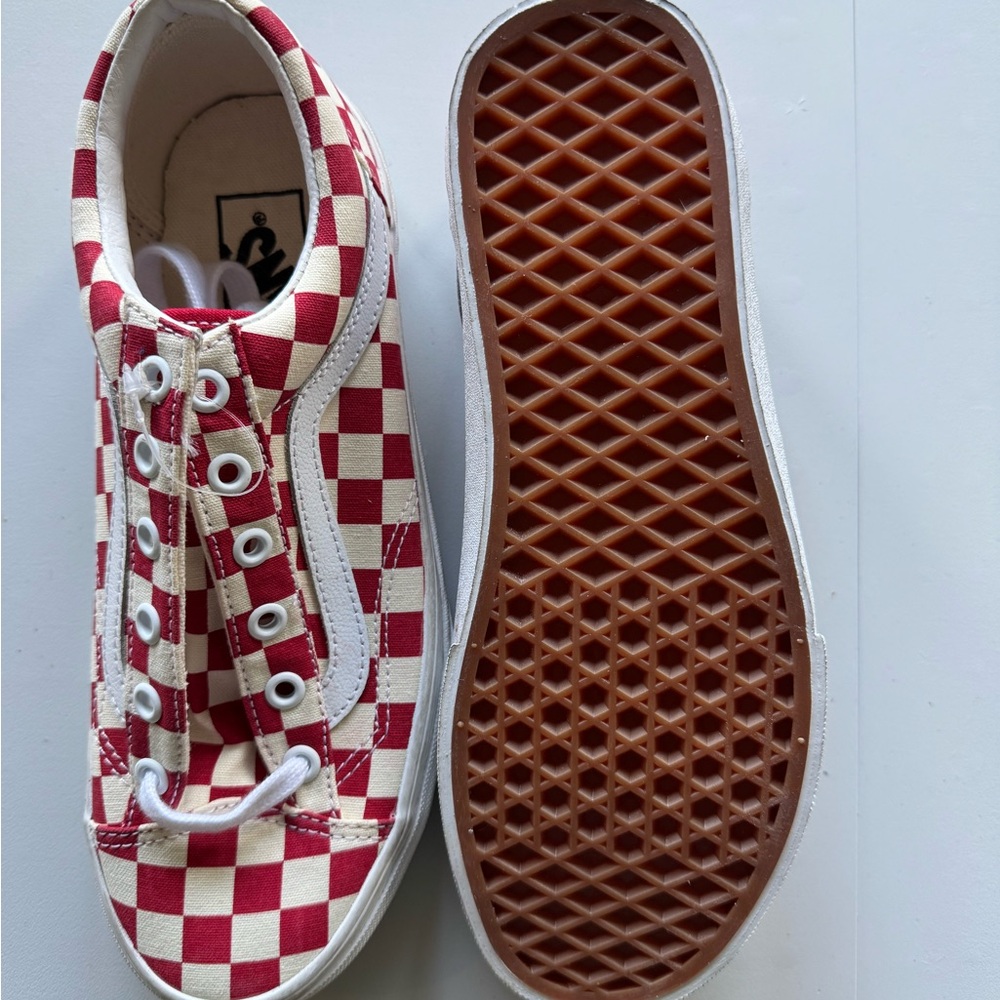Vans Women’s Checkerboard Old Skool Sneakers Red & Cream, Size 7.5 - Picture 3 of 6